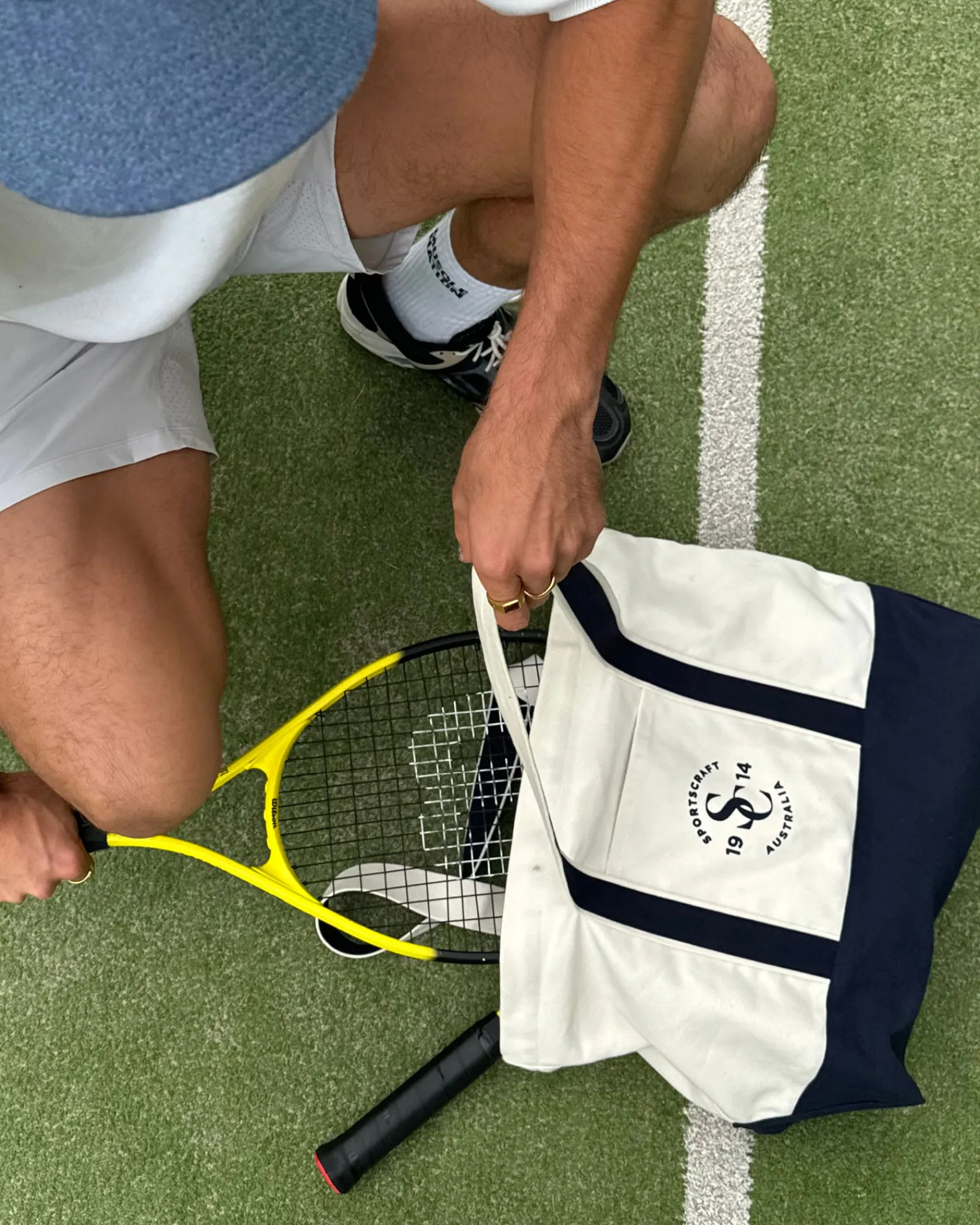 Sale Sportscraft Club Sport Canvas Tote in Ecrunavy Ecru/navy