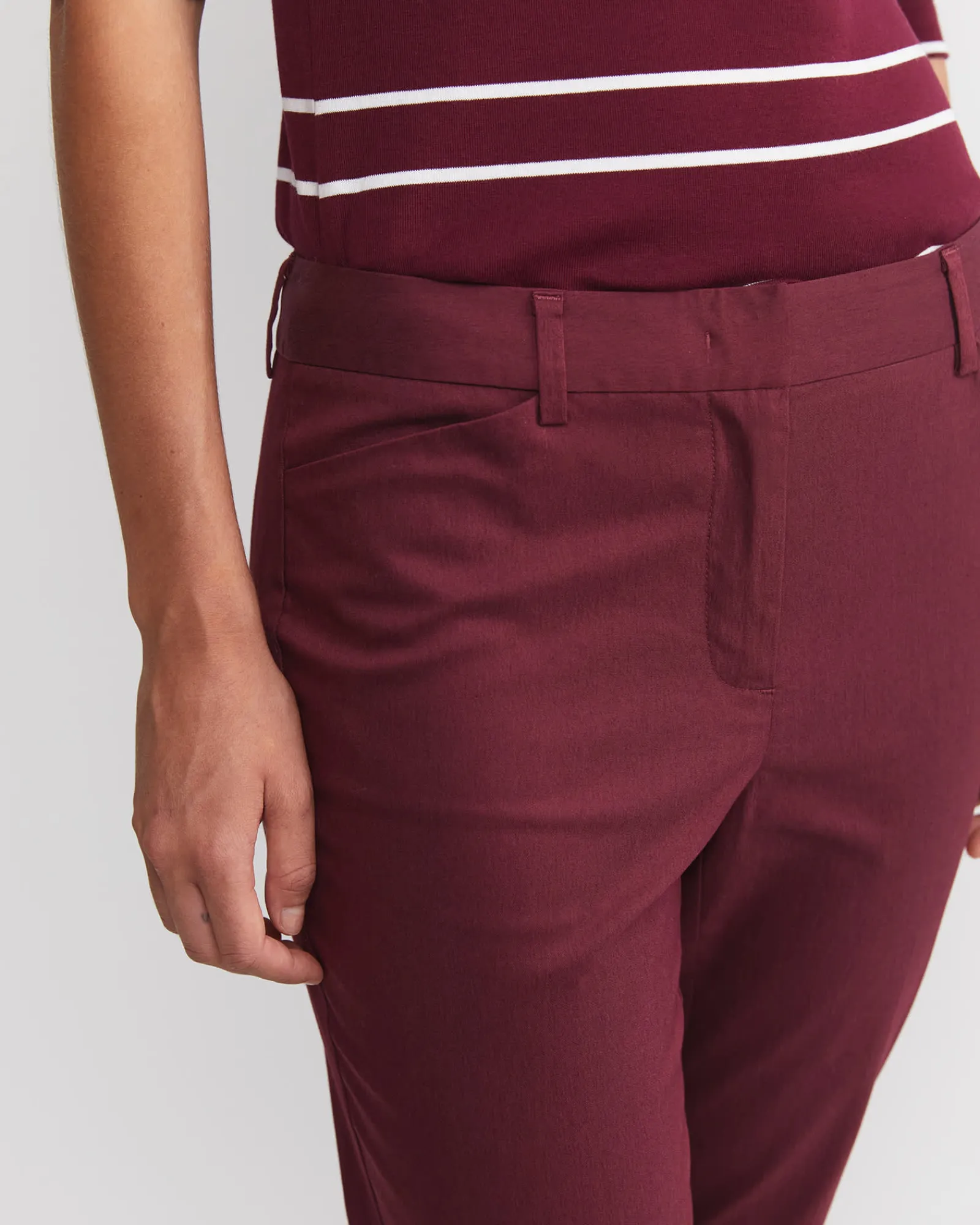 Fashion Sportscraft Evie Capri Pant in Wine