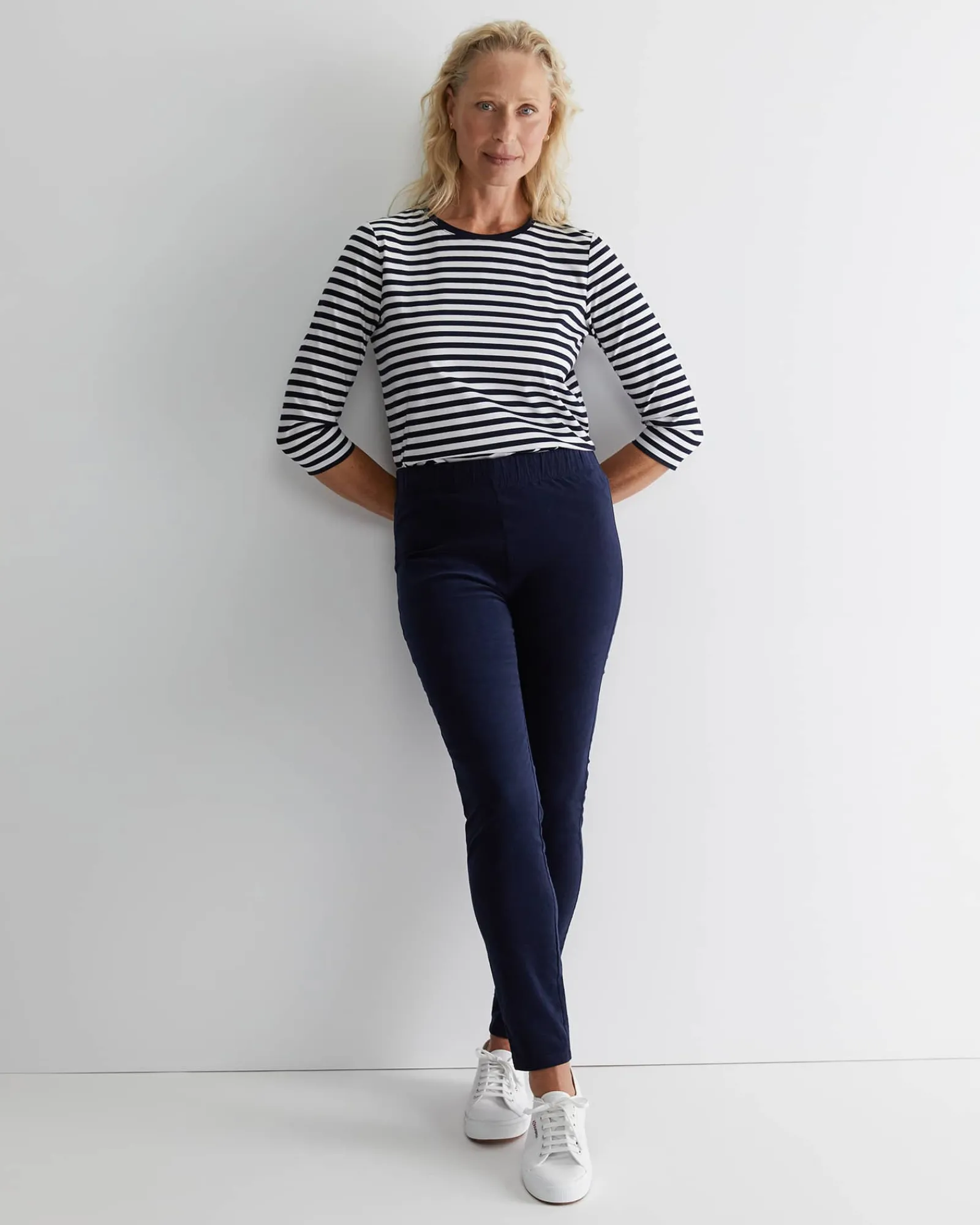 New Sportscraft Felicity Velvet Pull On Pant in Navy