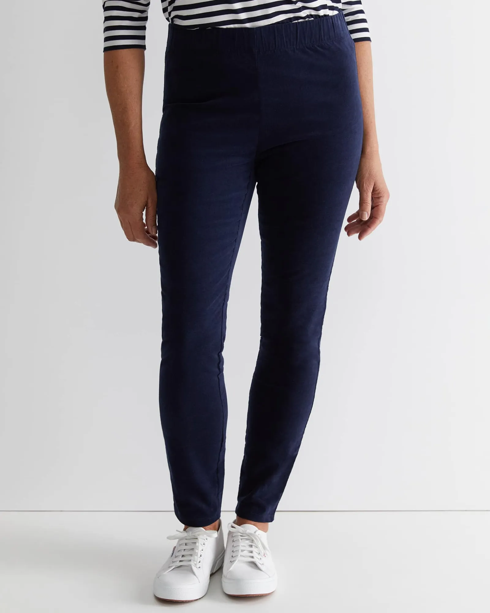 New Sportscraft Felicity Velvet Pull On Pant in Navy