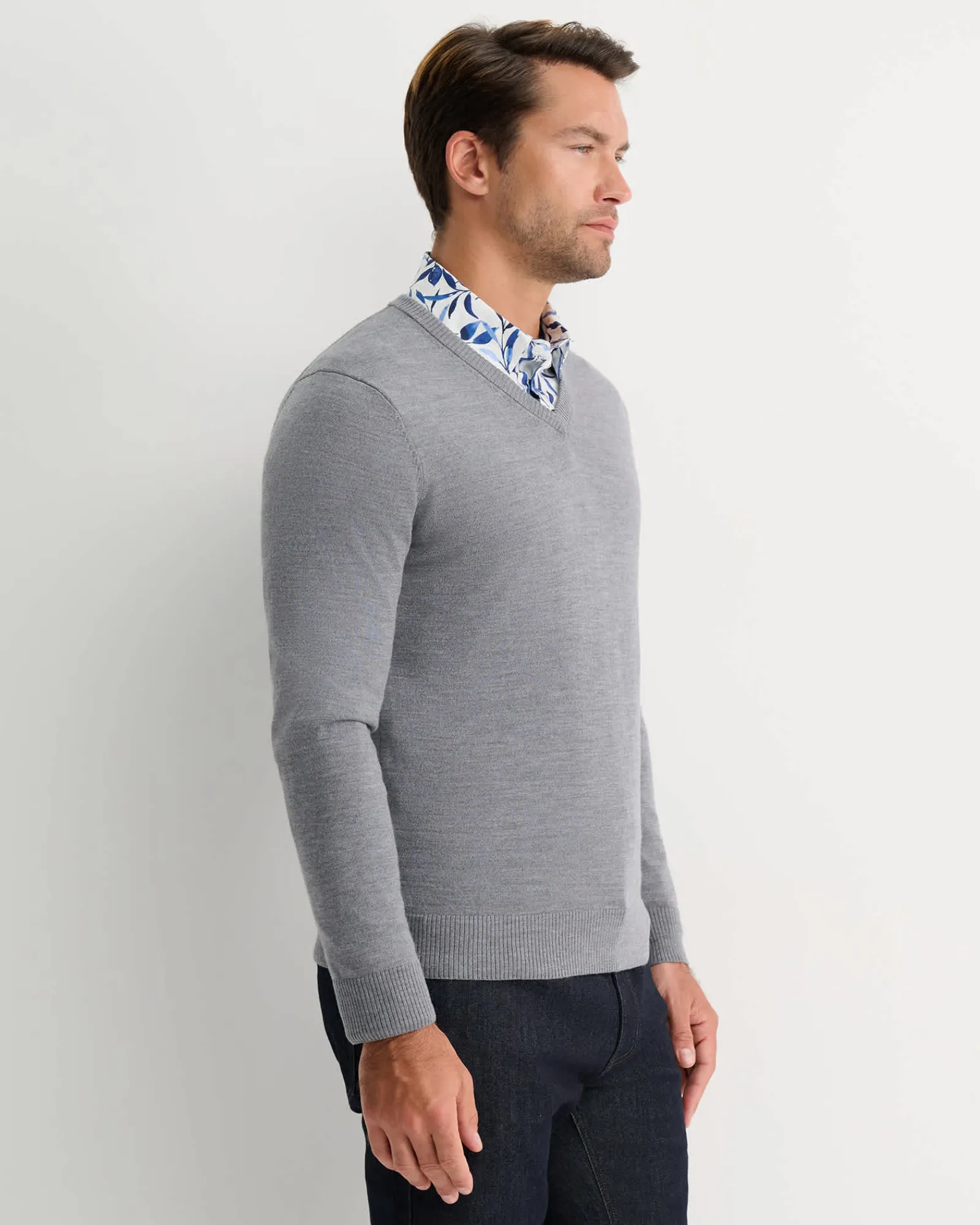 Discount Sportscraft Merino V-Neck Knit in Charcoal Melange CharcoalMelange
