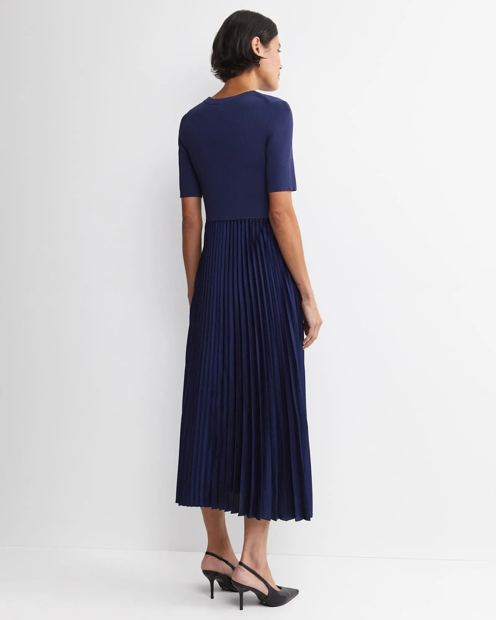 Best Sportscraft Mixed Media Midi Dress in Midnight
