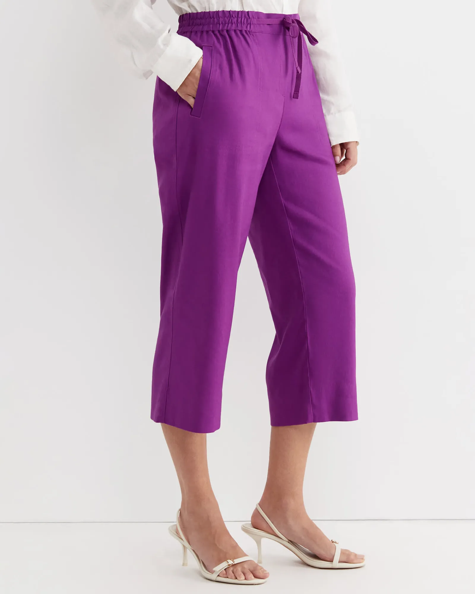 New Sportscraft Rosa Crop Linen Pant in Hydrangea