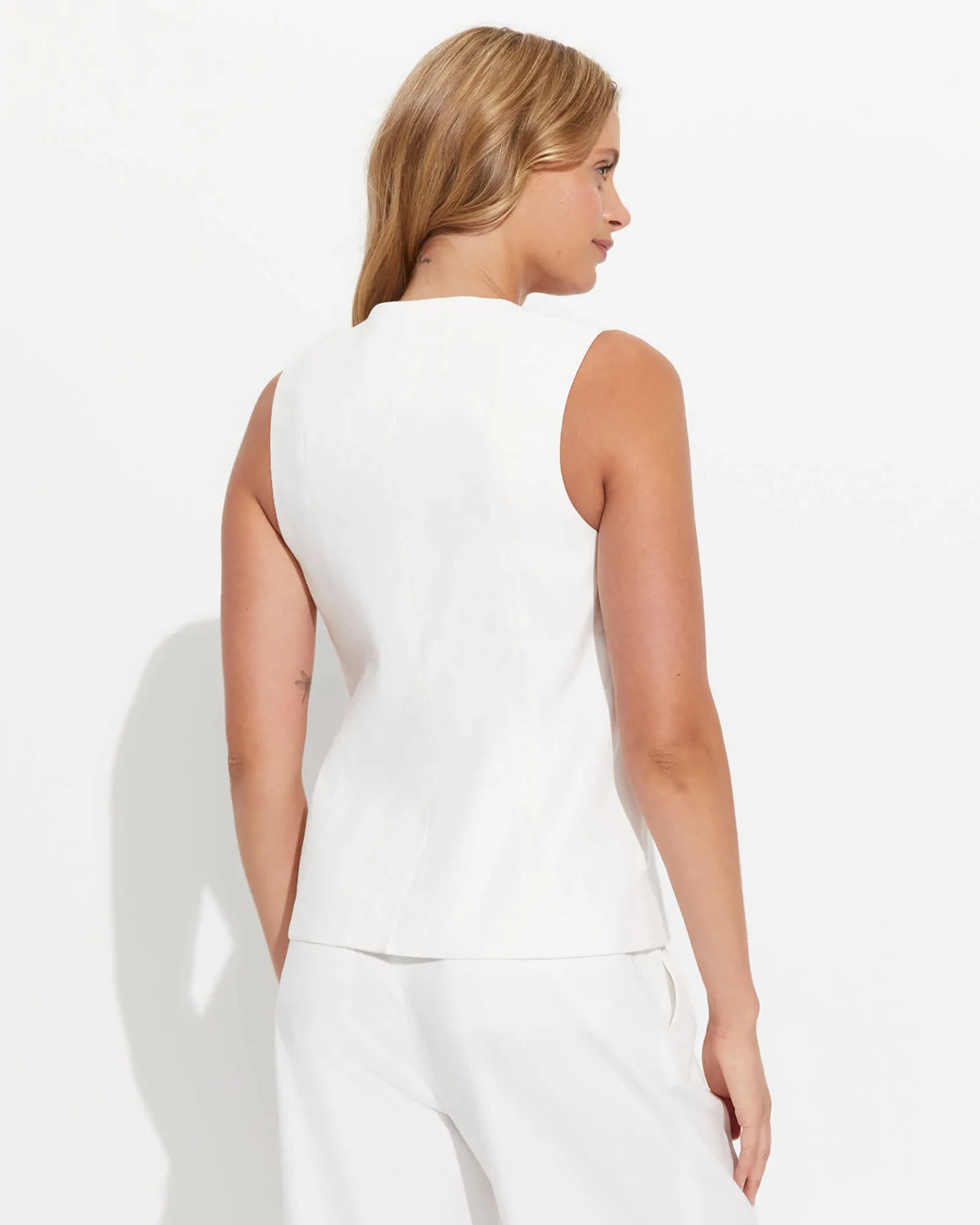 New Sportscraft Rosa Longline Vest in White