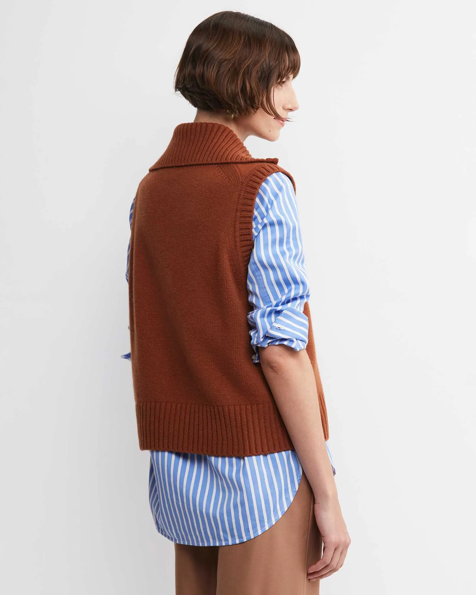 Hot Sportscraft Sunshine Collared Sleeveless Vest in Toffee