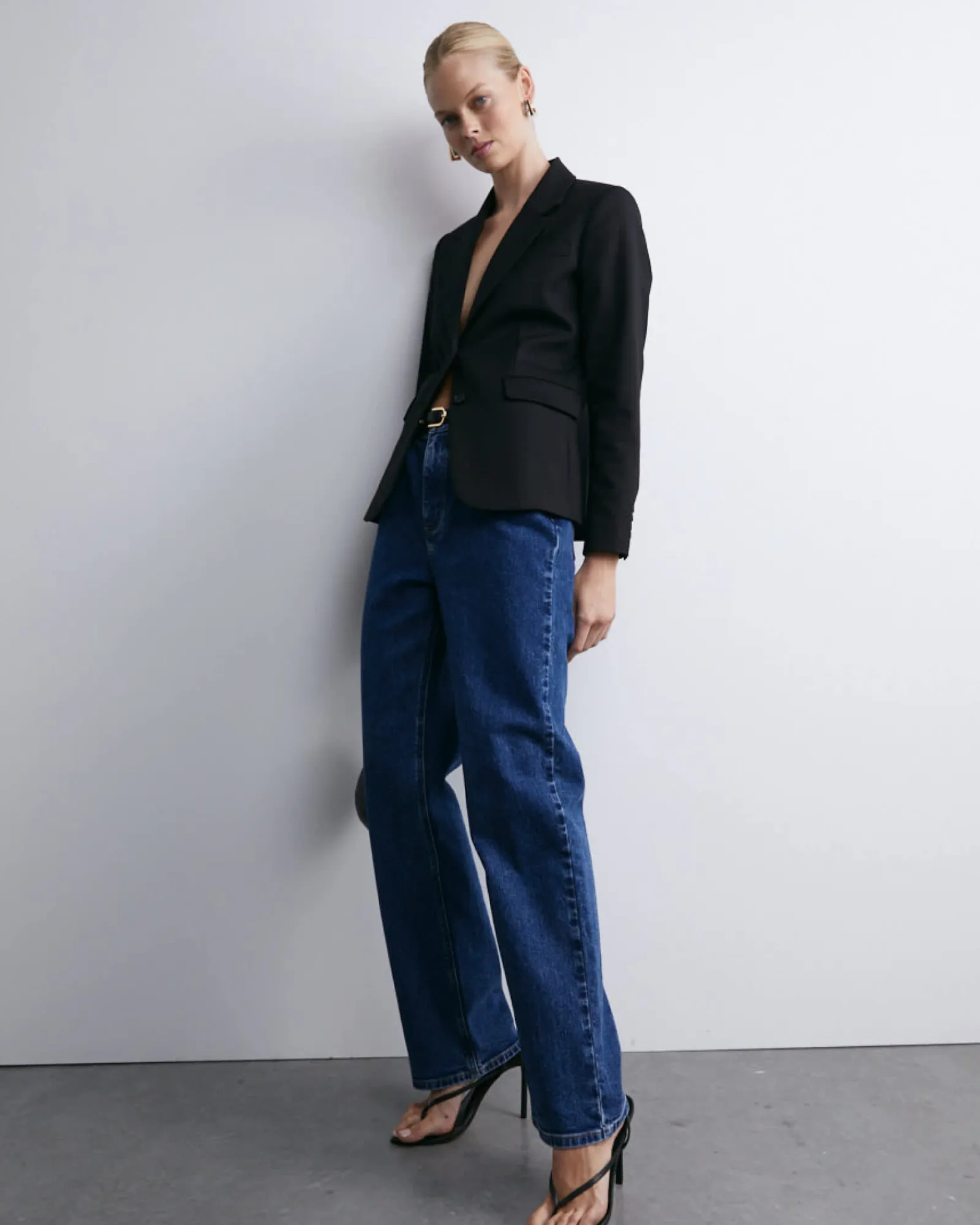 Best Sportscraft Yvette Blazer in Black